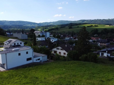 Terrain à bâtir avec projet et permis en force ? Libre de mandat de construction image 1