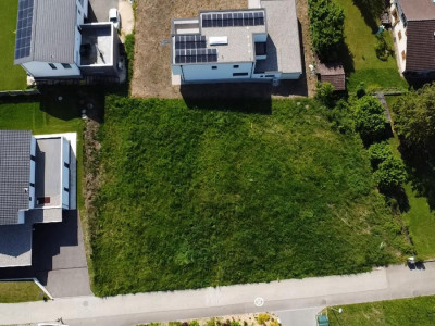 Terrain à bâtir avec projet et permis en force ? Libre de mandat de construction image 5