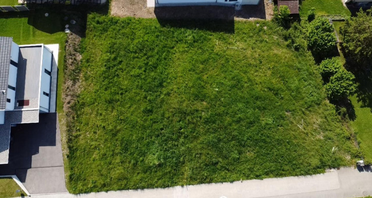 Terrain à bâtir avec projet et permis en force ? Libre de mandat de construction image 4