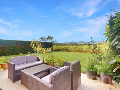 Villa élégante en pignon, mitoyenne, grand jardin et bel vue campagne image 11