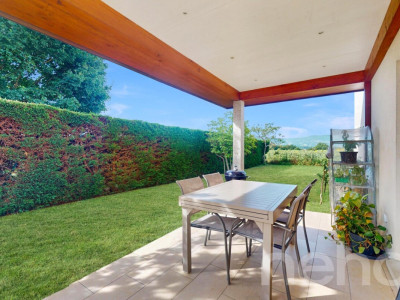 Villa élégante en pignon, mitoyenne, grand jardin et bel vue campagne image 12