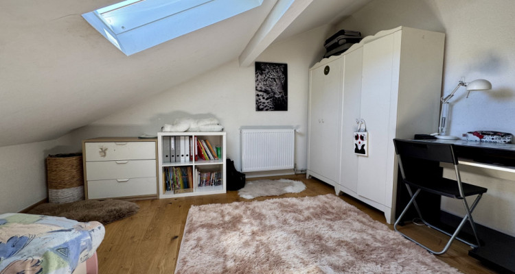 Emplacement central pour cette jolie maison avec 4 chambres image 9