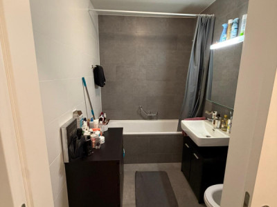 Appartement de 3 pièces au 6ème étage situé à Chatelaine 1219  image 8