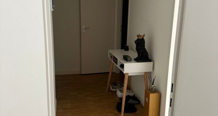 Appartement de 4 pièces au 5ème étage situé à Genève 1205 image 1