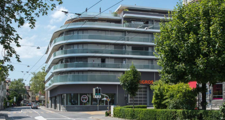 CLARENS GARAGE EN PLEIN CENTRE VILLE image 1