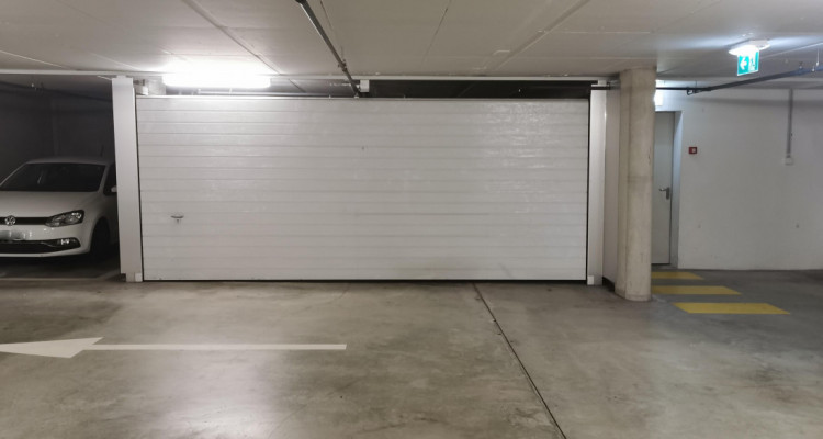 CLARENS GARAGE EN PLEIN CENTRE VILLE image 2