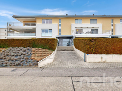 Duplex de prestige avec vue panoramique sur le lac Léman et les Alpes image 1