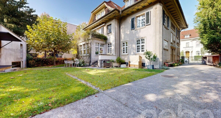 Charmantes Studio mit sichtbaren Holzbalken am Wettsteinplatz image 1