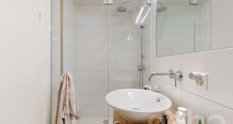 Charmantes Studio mit sichtbaren Holzbalken am Wettsteinplatz image 3