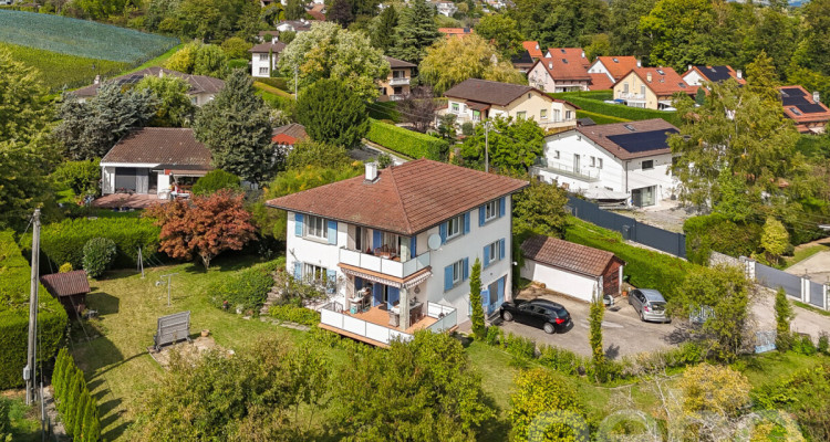 Maison villageoise de 2 appartements avec potentiel de transformation image 2