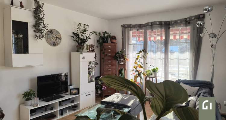 Maison familiale avec appartement 2.5 pièces indépendant image 2