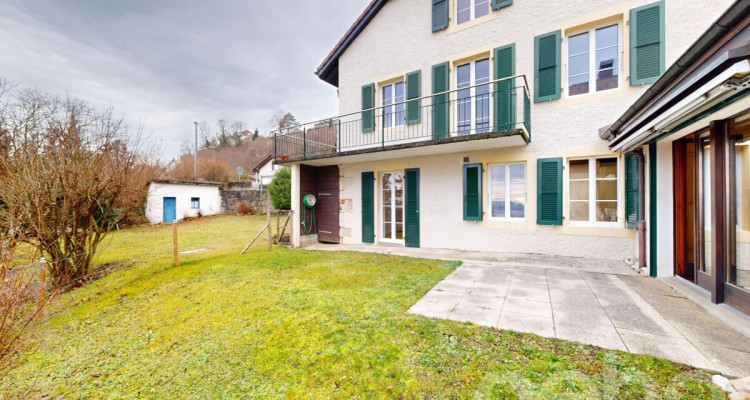 Detached house, quiet neighbourhood and lake view image 2