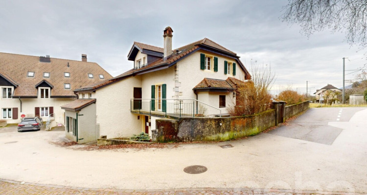 Detached house, quiet neighbourhood and lake view image 12
