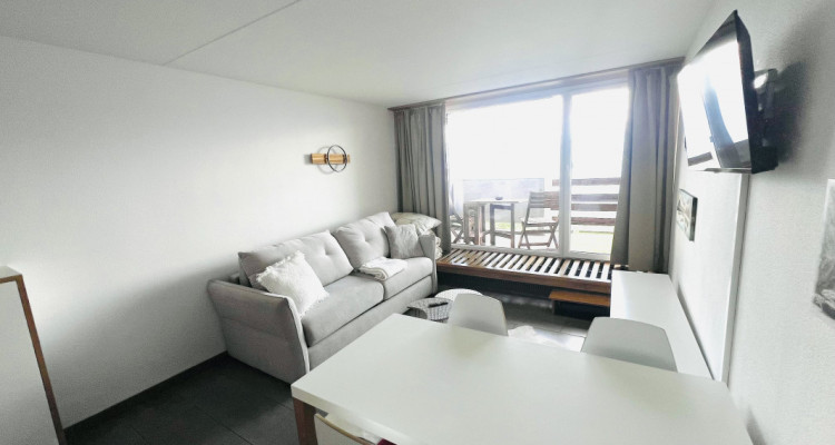 À LOUER - Appartement fonctionnel et lumineux avec balcon à Anzère image 3