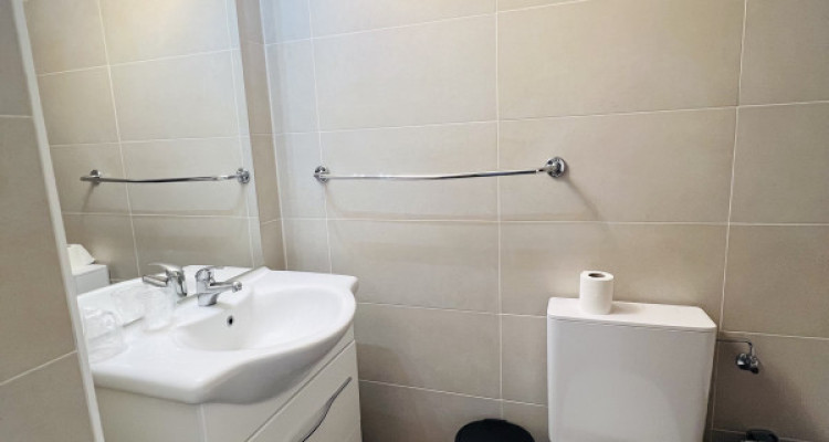 À LOUER - Appartement fonctionnel et lumineux avec balcon à Anzère image 14