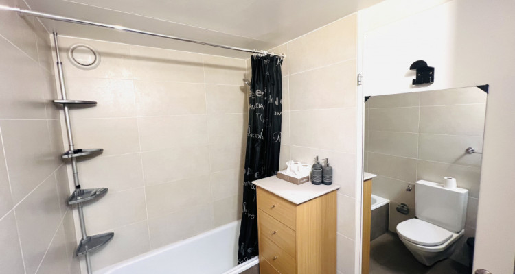 À LOUER - Appartement fonctionnel et lumineux avec balcon à Anzère image 10