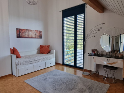 En exclusivité – Villa individuelle élégante aux hauts volumes image 6