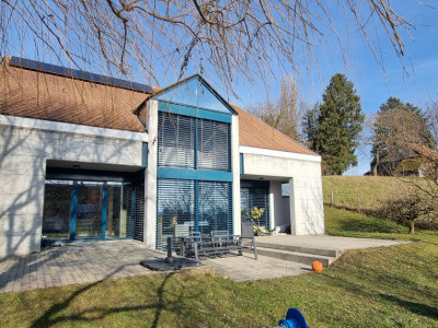 En exclusivité – Villa individuelle élégante aux hauts volumes image 2