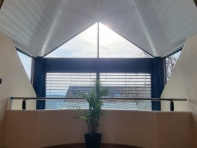 En exclusivité – Villa individuelle élégante aux hauts volumes image 13