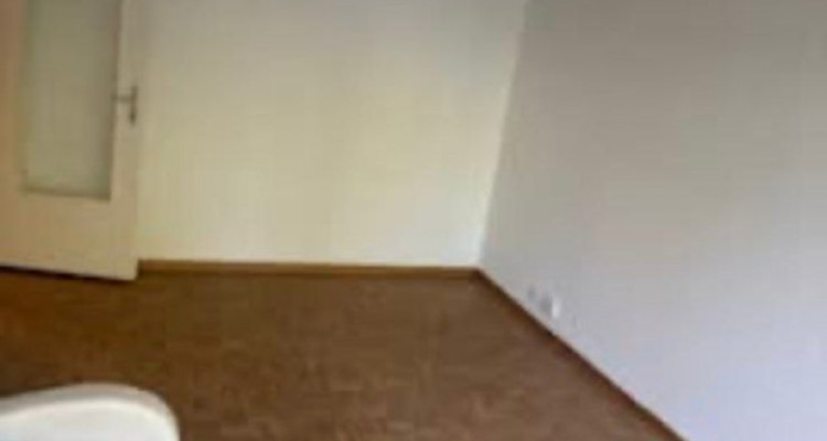Appartement de 2,5 pièces au 1er étage situé à Veyrier 1255 image 2