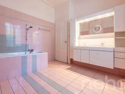 A deux pas de lécole international image 8