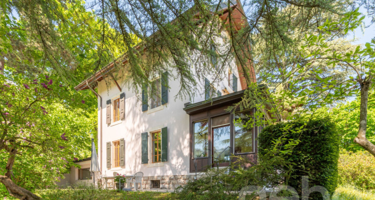 A deux pas de lécole international image 2