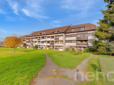 Charmant attique 2.5 pièces à Perly, lumineux et au calme image 1