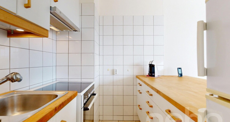 Charmant attique 2.5 pièces à Perly, lumineux et au calme image 7