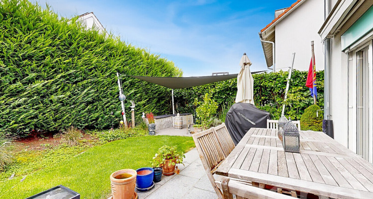 Gepflegtes 5-Zimmer Doppeleinfamilienhaus an familienfreundlicher Lage image 12