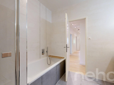 Appartement lumineux 4 chambres avec balcons et vue dégagée image 8