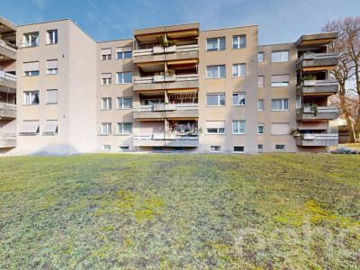 Helle 3.5 Zimmer-Wohnung mit Balkon und Garage in Schönenwerd image 1