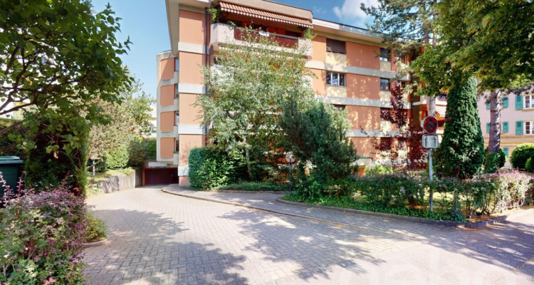 Lausanne CHUV : 2.5 pièces rénové avec balcon plein ouest image 9