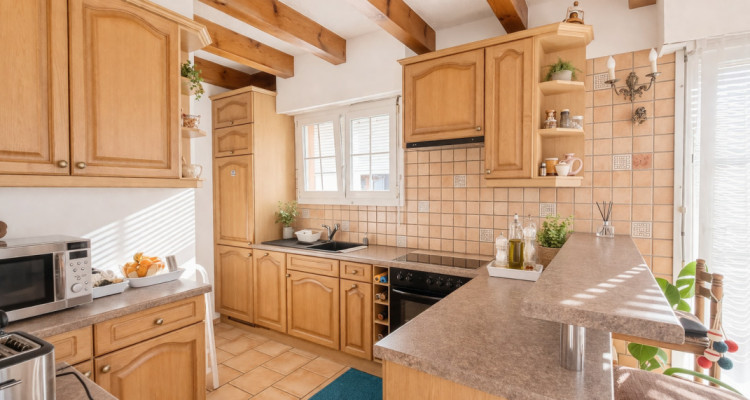 A VENDRE : Au cœur du beau village de Bramois, maison de 4.5 pièces en duplex. image 3