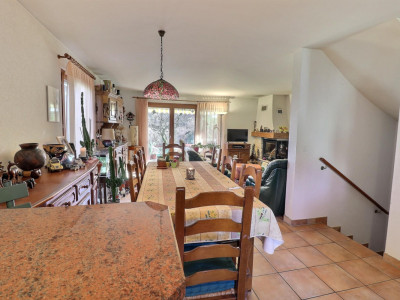 Jolie maison en viager occupé sans rente au calme avec un grand jardin image 6