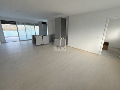 Spacieux attique 4,5 pièces avec terrasse panoramique de 63 m2 image 3