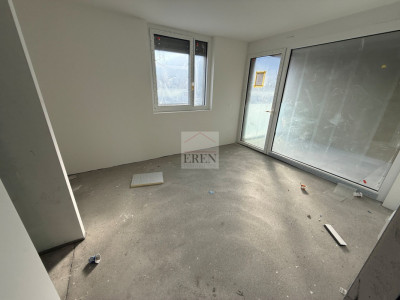 Spacieux attique 4,5 pièces avec terrasse panoramique de 63 m2 image 5