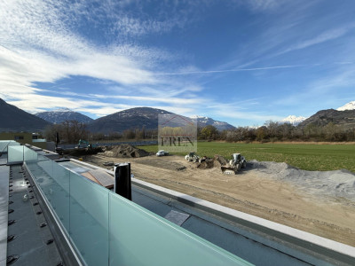 Spacieux attique 4,5 pièces avec terrasse panoramique de 63 m2 image 2