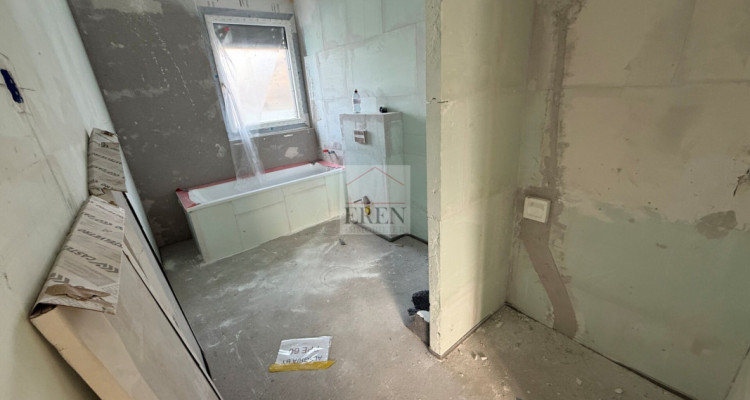 Spacieux attique 4,5 pièces avec terrasse panoramique de 63 m2 image 4