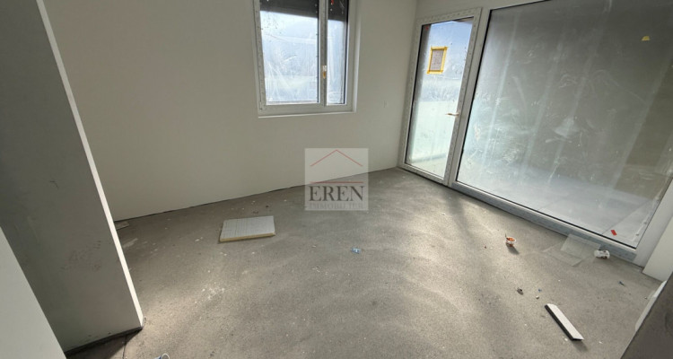 Spacieux attique 4,5 pièces avec terrasse panoramique de 63 m2 image 5