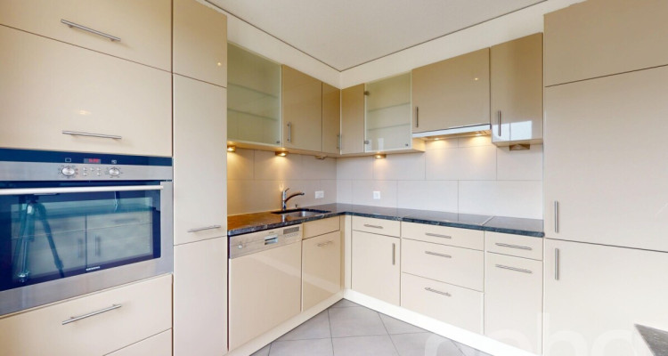 Un balcon sur le lac de Neuchâtel ? 4.5 pièces libre de suite image 9