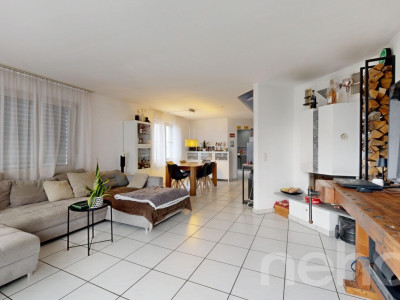 Zuhause ankommen: Grosszügige Maisonettewohnung mit Terrasse image 1