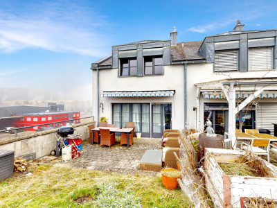 Zuhause ankommen: Grosszügige Maisonettewohnung mit Terrasse image 3