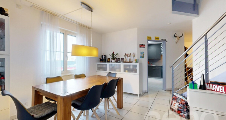 Zuhause ankommen: Grosszügige Maisonettewohnung mit Terrasse image 5