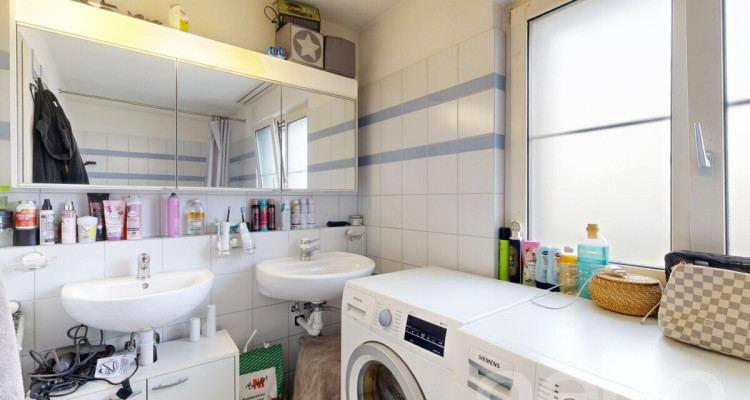 Zuhause ankommen: Grosszügige Maisonettewohnung mit Terrasse image 8