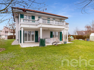 Gepflegtes Einfamilienhaus mit grossem Grundstück image 10