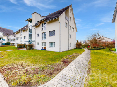 Sonnendurchflutete 3.5-Zimmer Dachgeschosswohnung mit Weitblick image 1