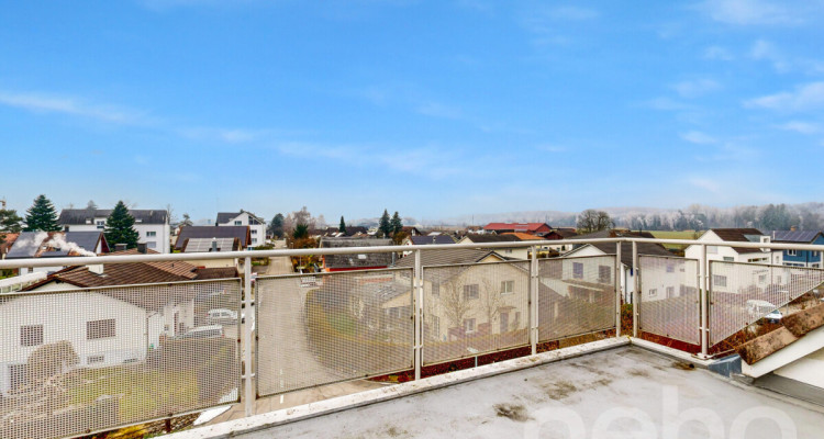 Sonnendurchflutete 3.5-Zimmer Dachgeschosswohnung mit Weitblick image 5