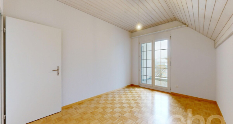 Sonnendurchflutete 3.5-Zimmer Dachgeschosswohnung mit Weitblick image 10