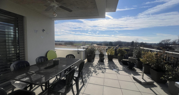 Attique contemporain avec terrasse panoramique et vue imprenable sur les Alpes ? image 4