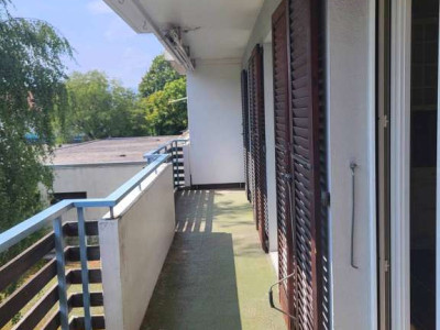 Appartement de 3 pièces au 1er étage situé à Perly 1258 image 2